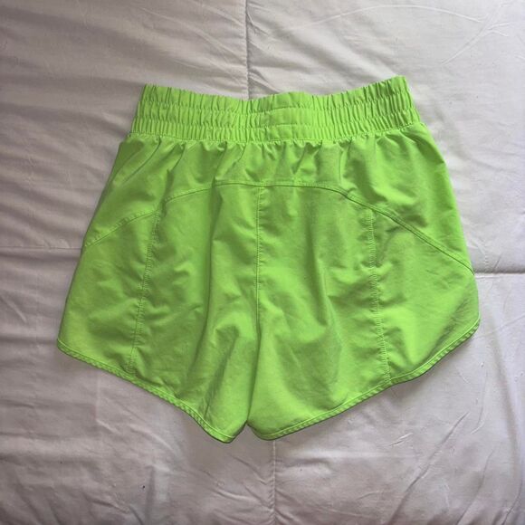 CRZ Yoga Women's Green Shorts - Picture 2 of 4